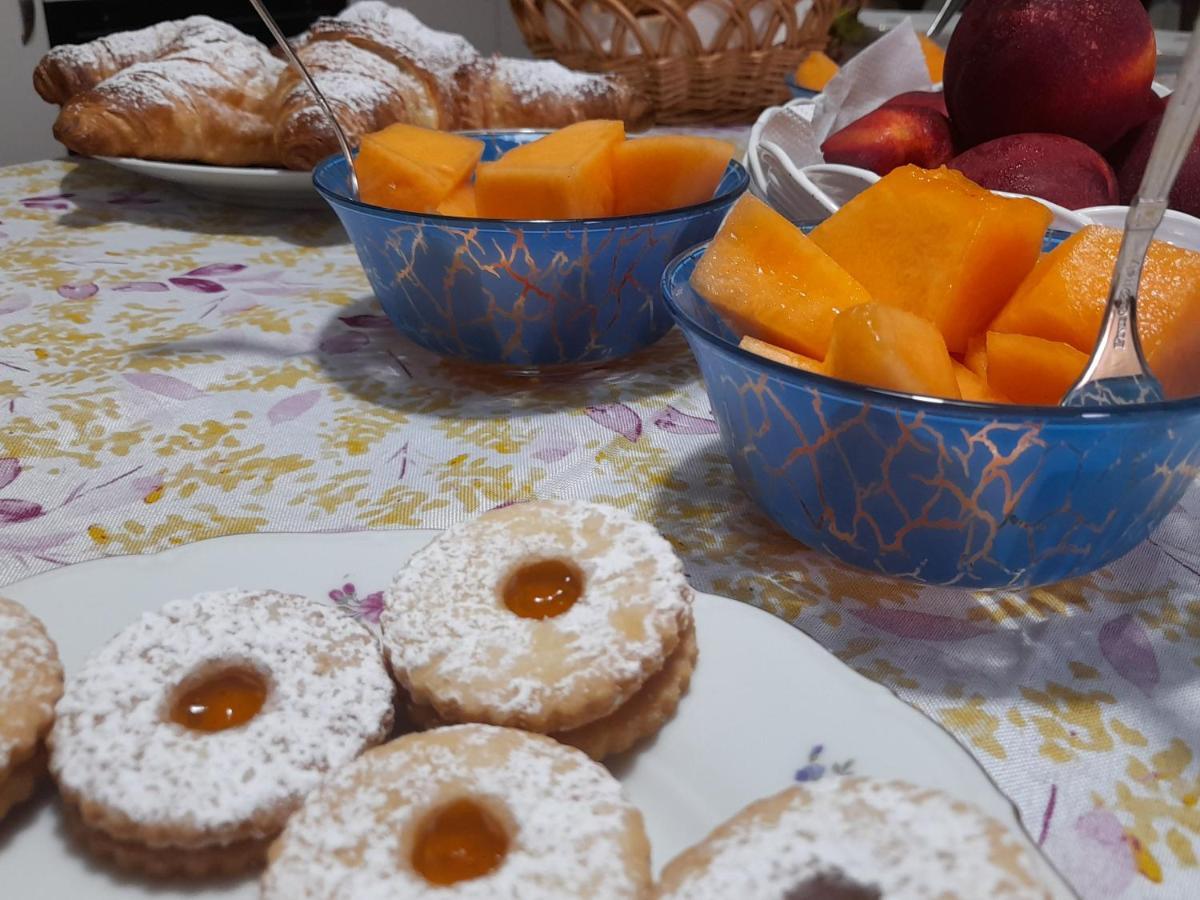 Su Fassoi Cabras Bed & Breakfast ภายนอก รูปภาพ
